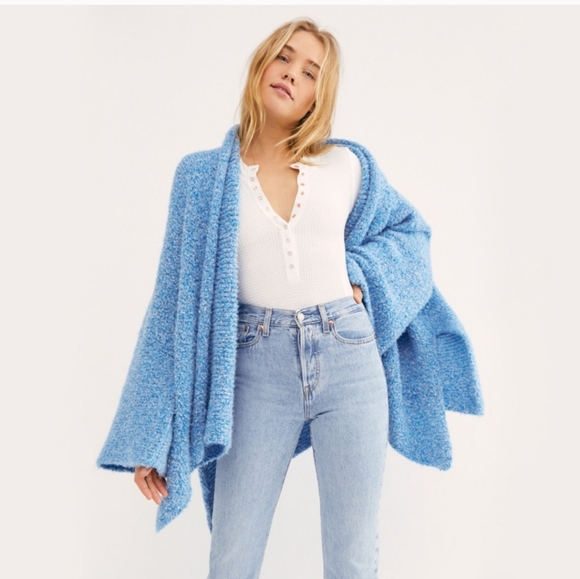 Free People BFF Cardi Boucle Knit Sweater Open Front Big Blue Color Small NWT - Picture 3 of 15
